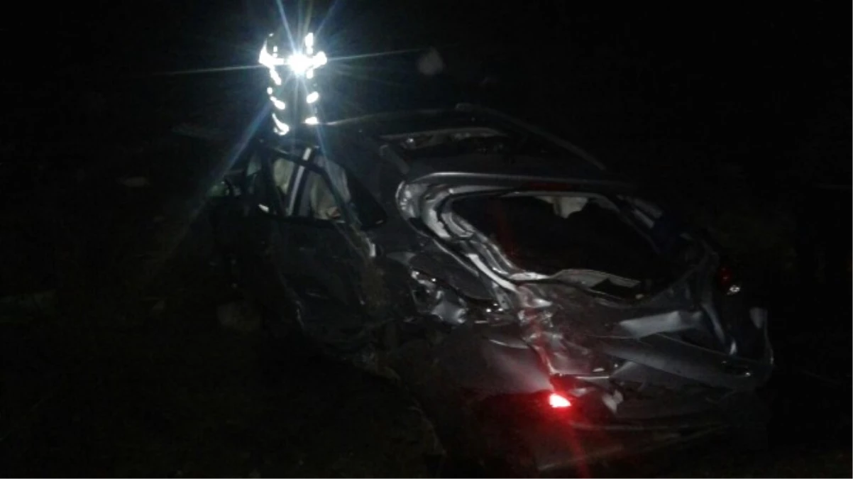 Gölbaşı\'nda Otomobil Takla Attı: 3 Yaralı