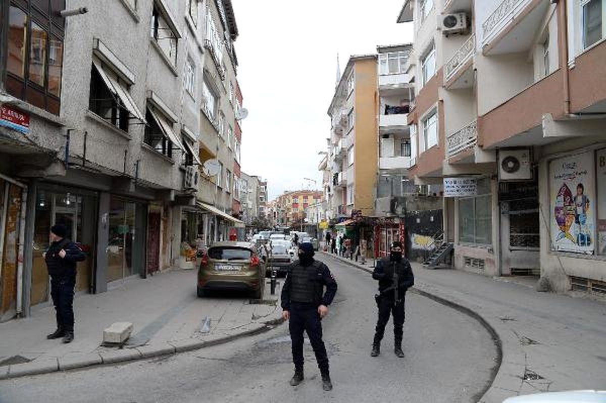 İstanbul\'da Terör Örgütü PKK\'ya Operasyon (1)