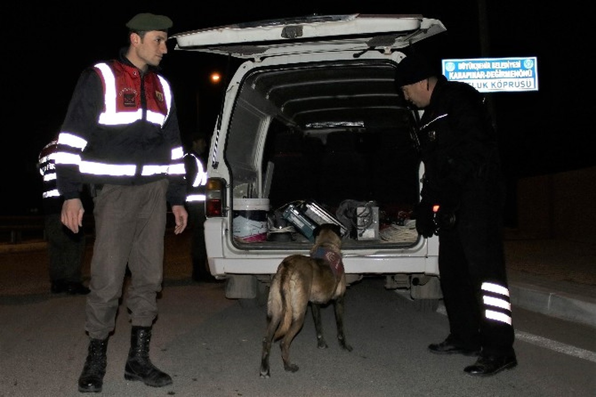 Jandarma ve Emniyet\'ten Eş Zamanlı Huzur Operasyonu