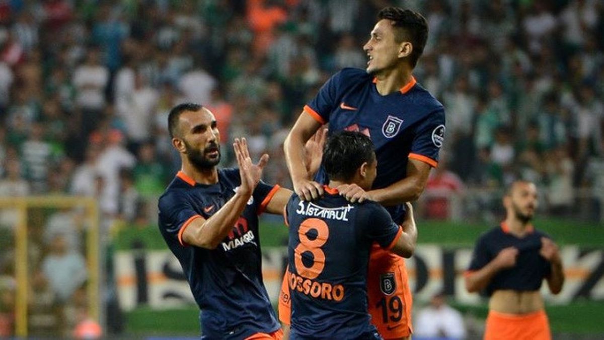 Medipol Başakşehir Liderlik İçin Kasımpaşa Karşısında