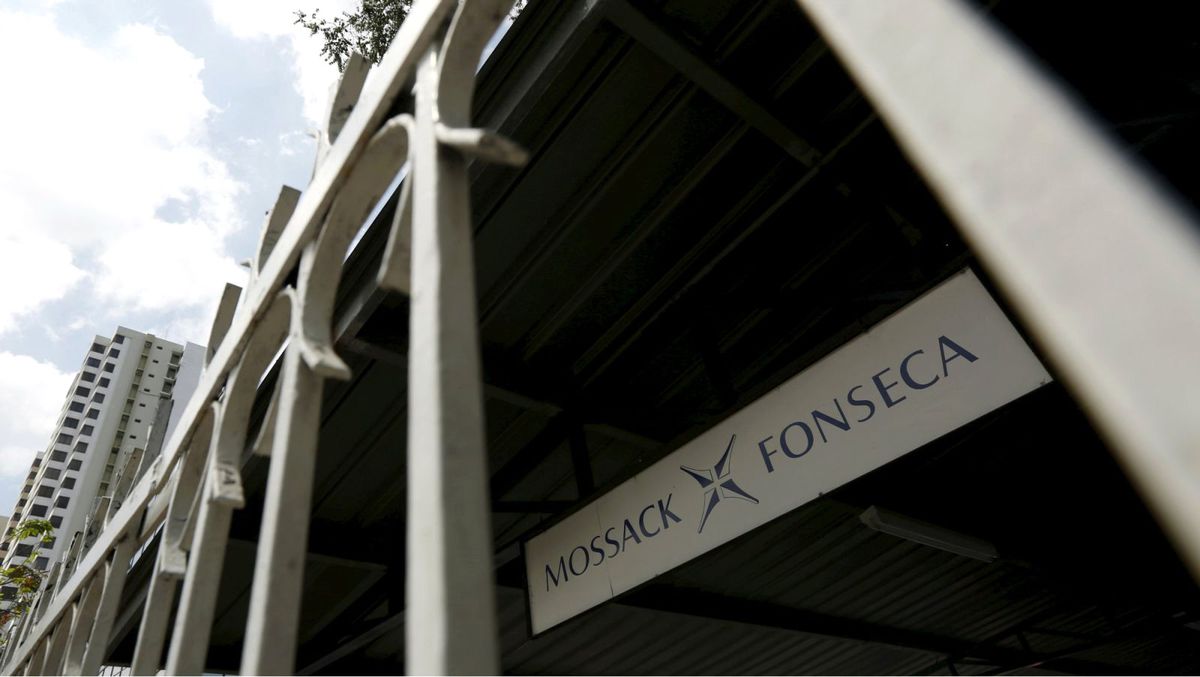 Panama\'da Mossack Fonseca Ortaklarının Evine Baskın
