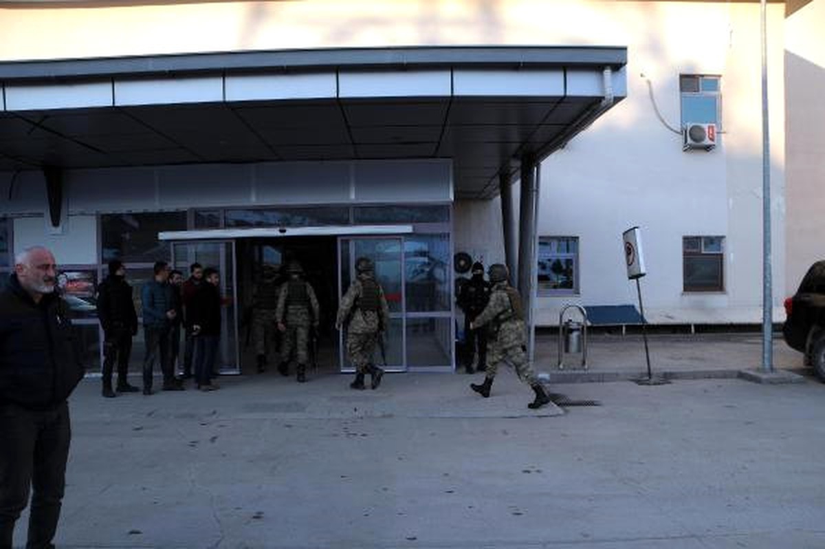Pülümür\'de Çatışma: 1 PKK\'lı Ölü, 1 PKK\'lı Yaralı Yakalandı (2)