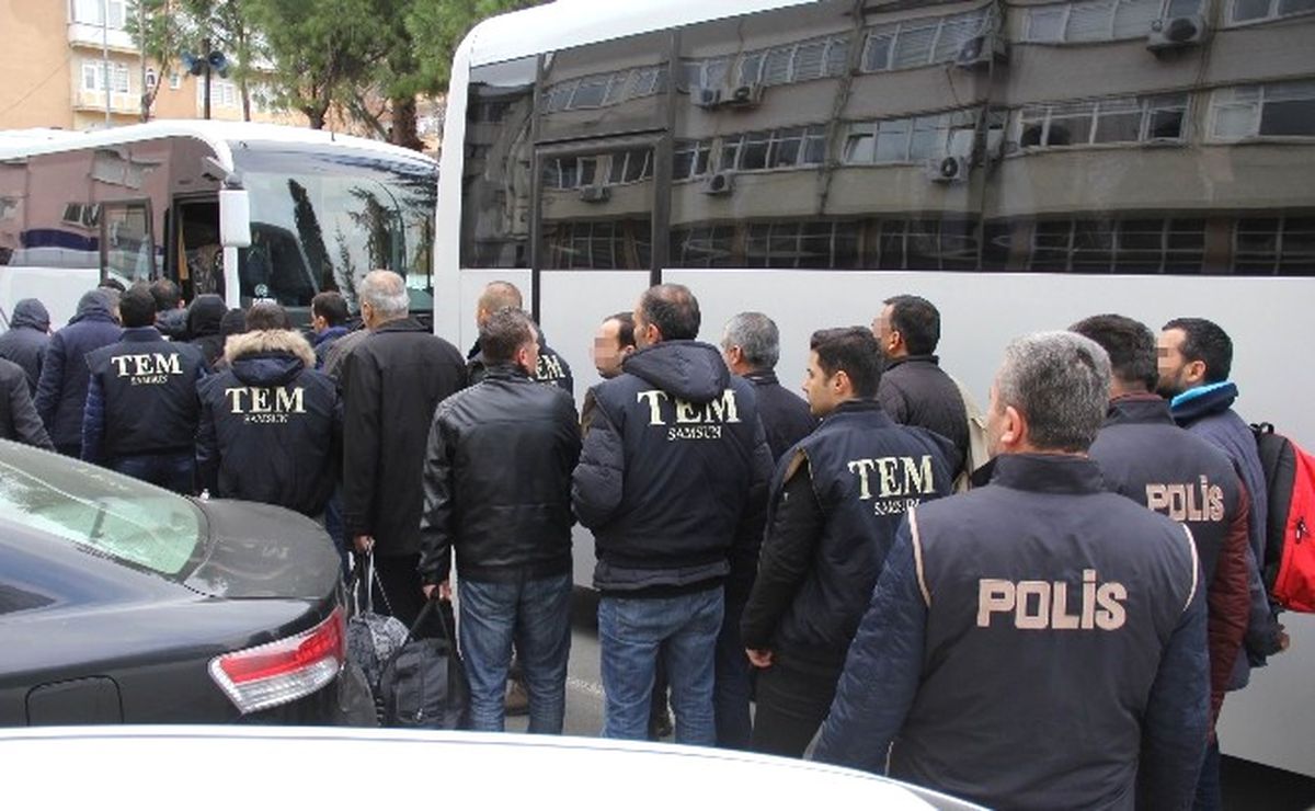 Samsun\'da Bylock\'tan 21 Polis Tutuklandı