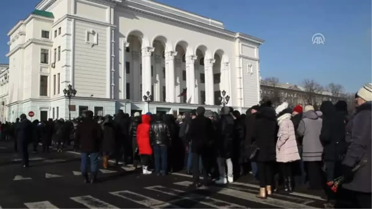 Ukrayna\'da \'Givi\' Olarak Bilinen Muhalif Lider Mikhail Tolstykh\'in Cenaze Töreni