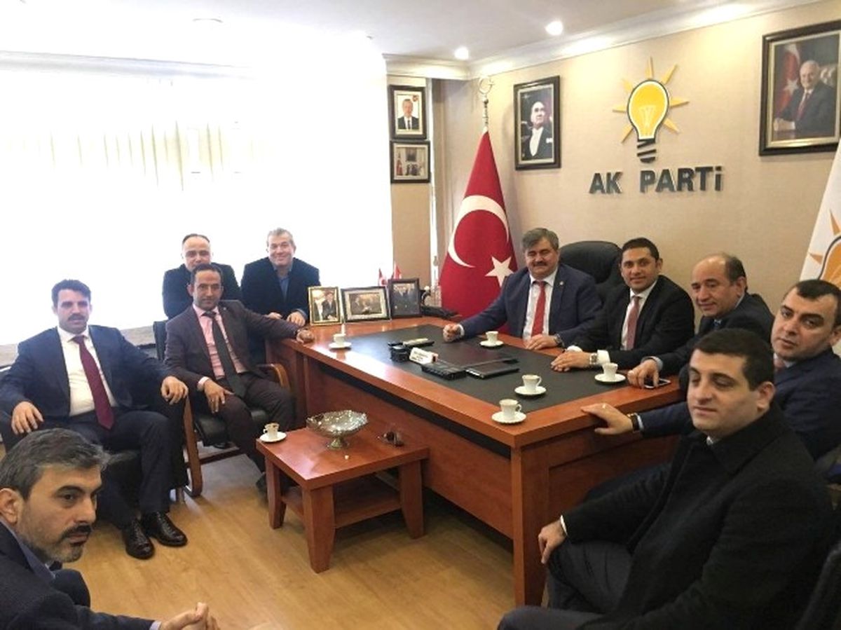 Ak Partililer Referandum Çalışmalarına Başladı