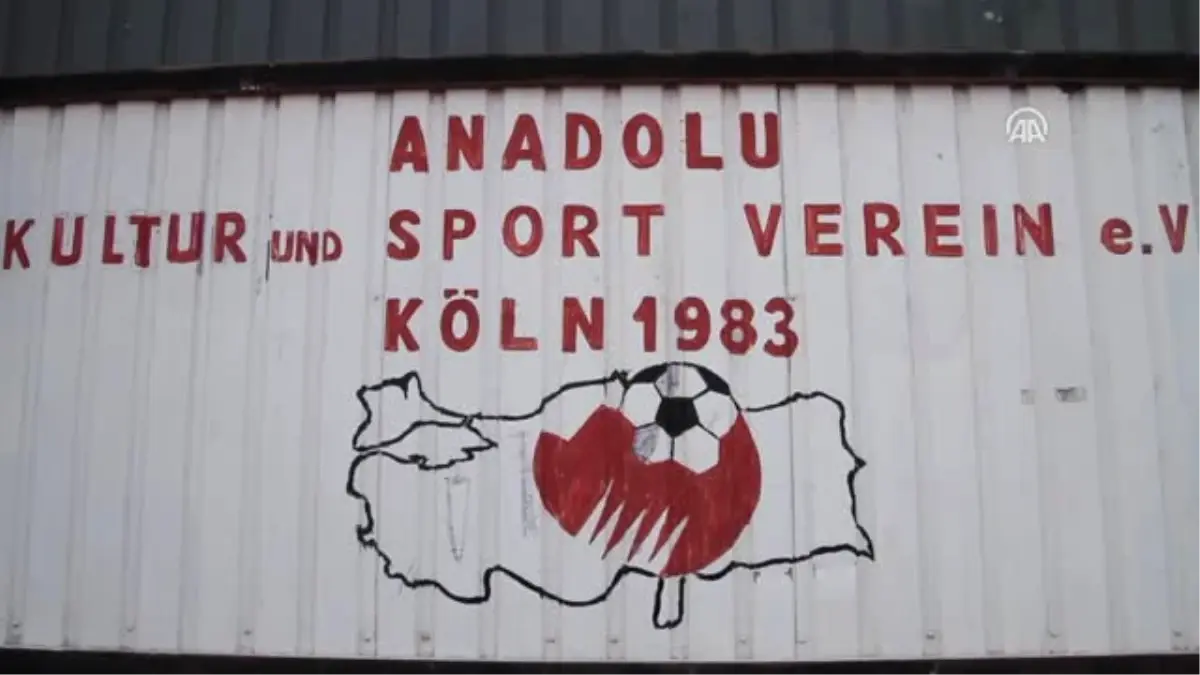 Almanya\'da Amatör Türk Futbol Kulübüne Anlamlı Ödül