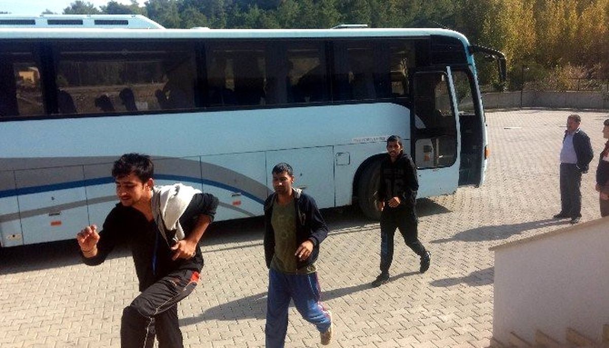 Antalya\'da Kaçak Göçmen Operasyonu