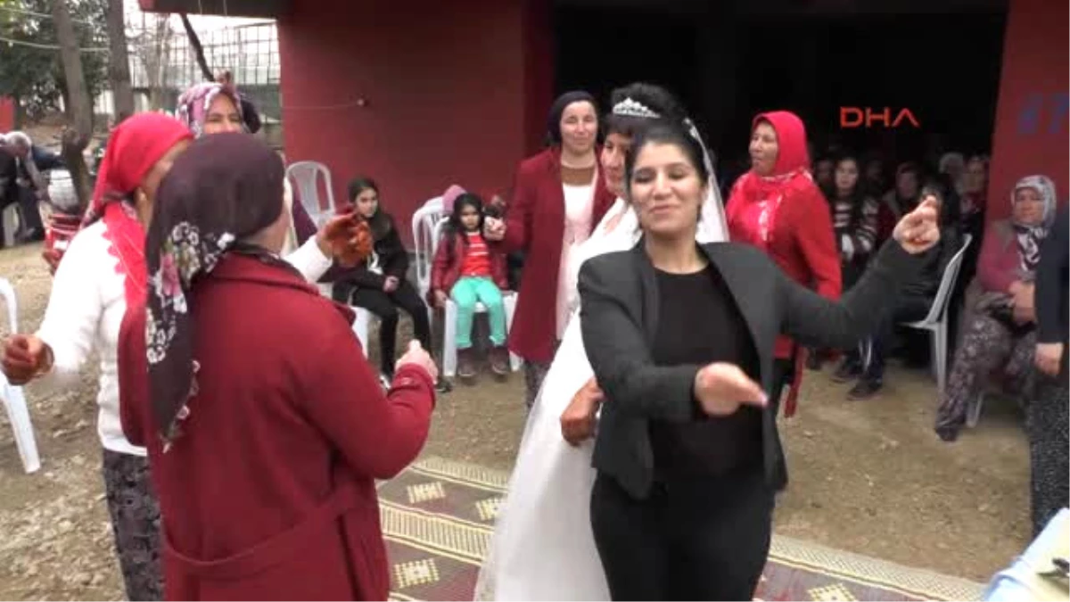 Antalya Evli Çiftten 29 Yıl Sonra Dillere Destan Düğün