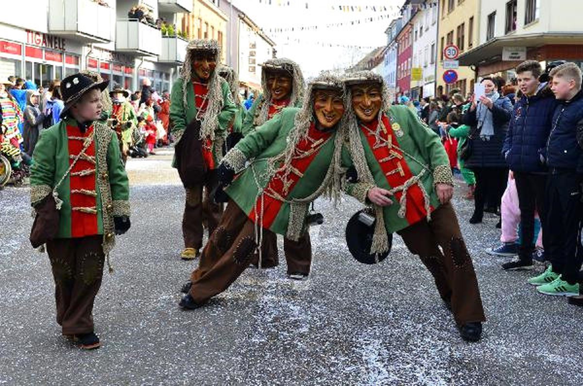 Avrupa\'da Karnaval Dönemi Başladı