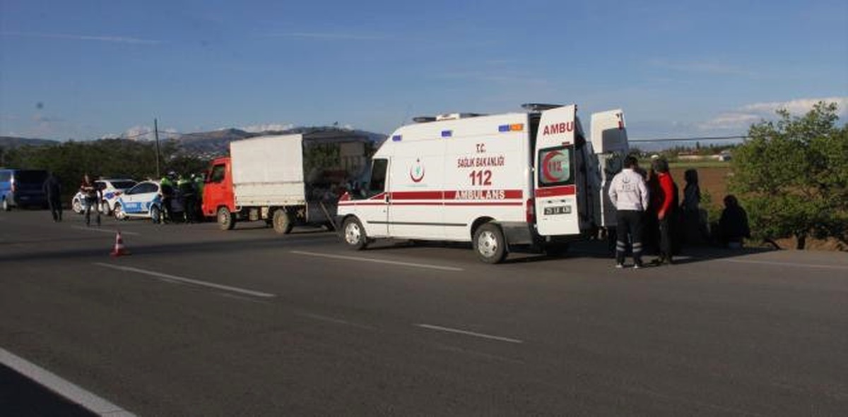 Elazığ\'da Zincirleme Trafik Kazası: 5 Yaralı