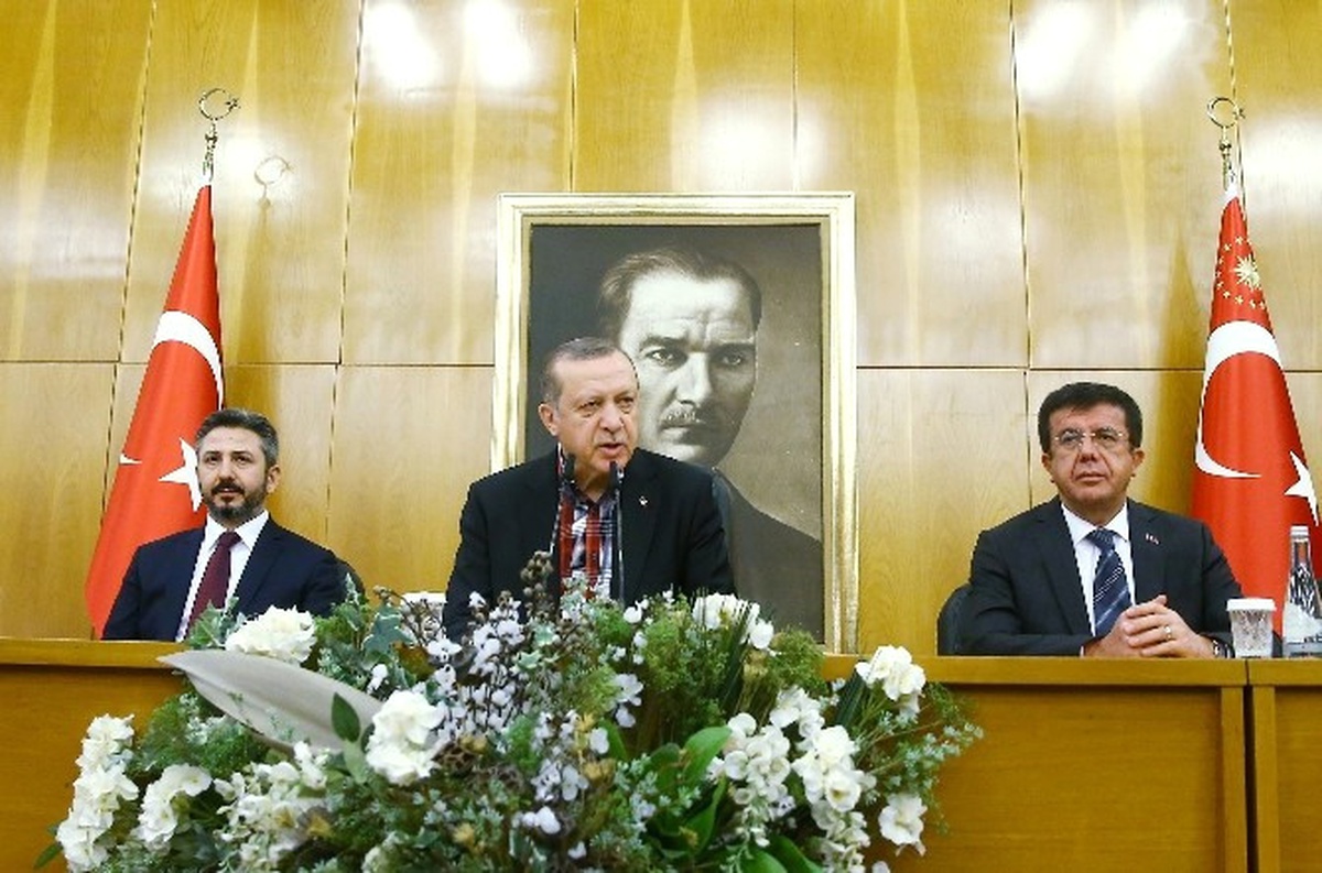 Erdoğan, \'Hayır Diyenlerin Konumu 15 Temmuz\'un Bir Yerde Yanında Yer Almaktır\'