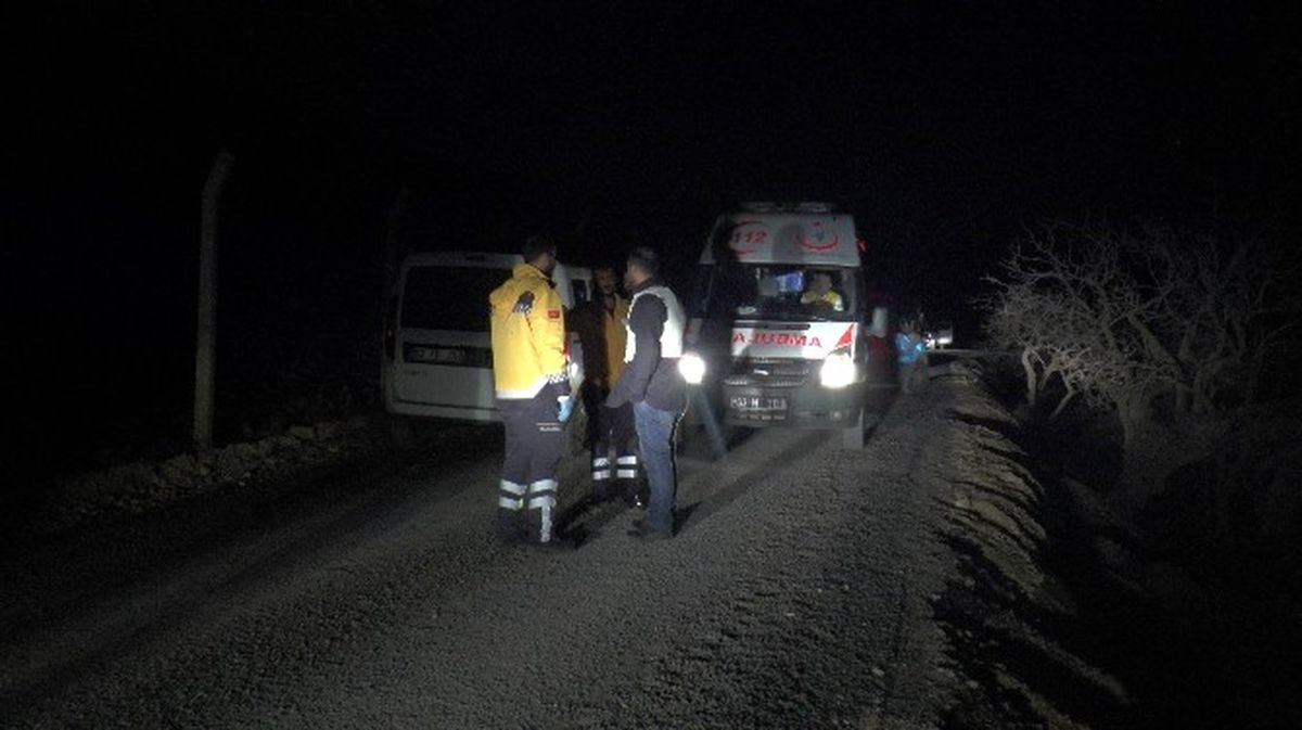 Eşi ve Çocuklarını Rehin Alan Kişi İçin İkna Çalışmaları Sürüyor