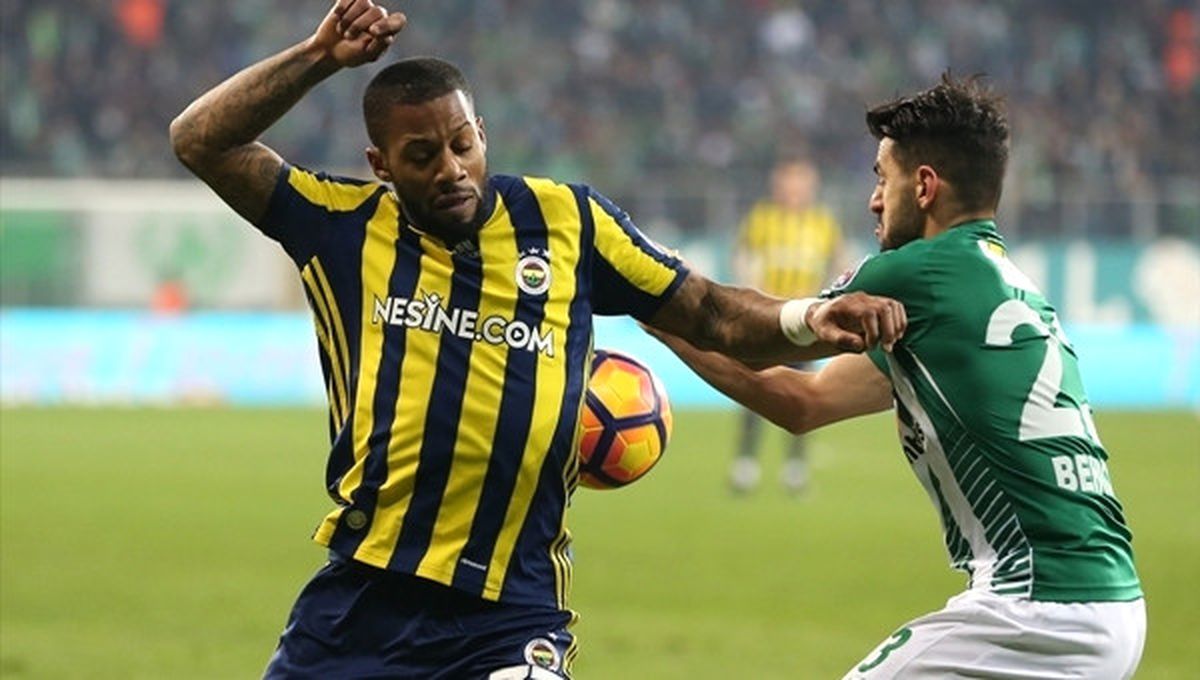Fenerbahçe\'de Sarı Kart Sıkıntısı