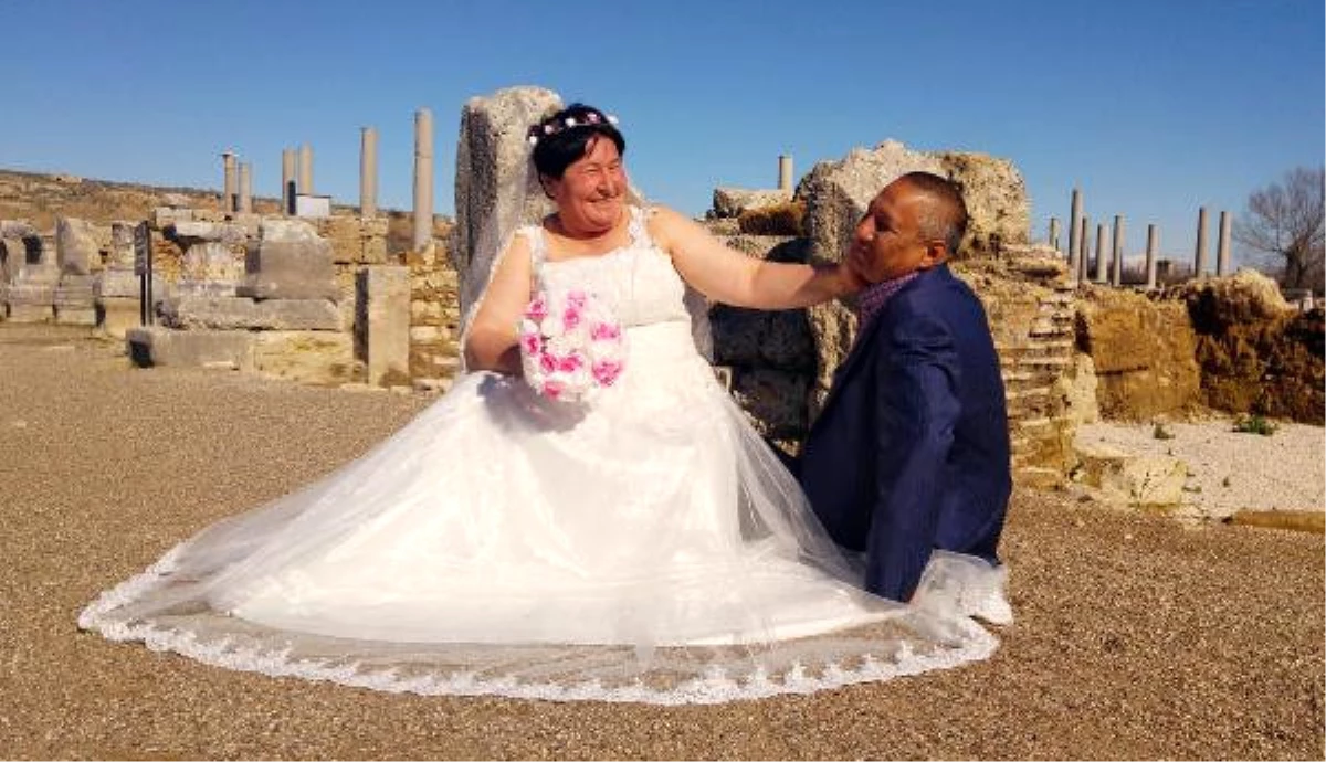 Kaçarak Evlenen Çiftten, 29 Yıl Sonra Dillere Destan Düğün
