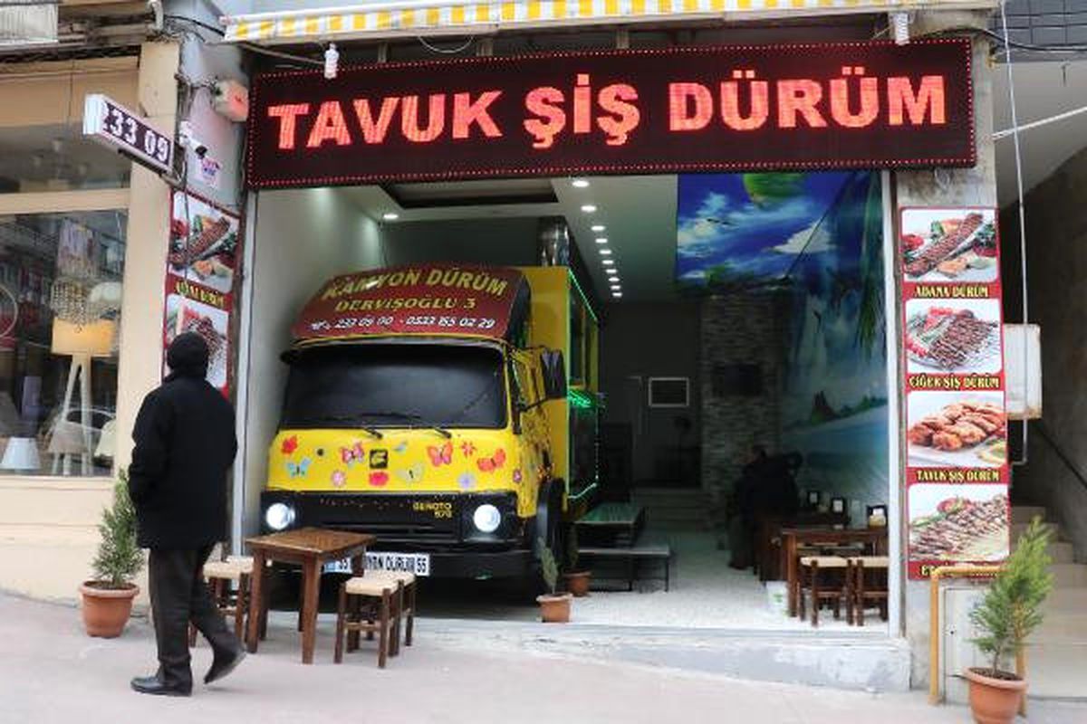 Karadeniz Fıkrası Gibi: Kamyonu Mutfağa Çevirdi