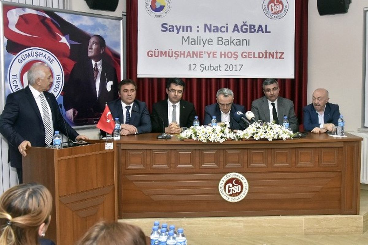Maliye Bakanı Naci Ağbal Gümüşhane\'de İşverenlerle Buluştu