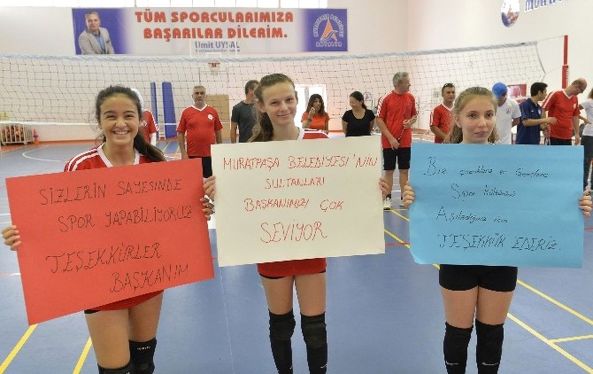 Muratpaşa\'da Okul Salonlarına Yoğun İlgi