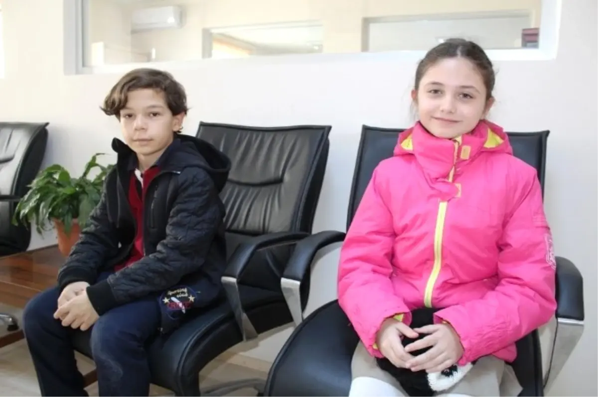 Şalmanlı ve Erdemirburç Başarılarının Sevincini Kaymakam Nazlı ile Paylaştı