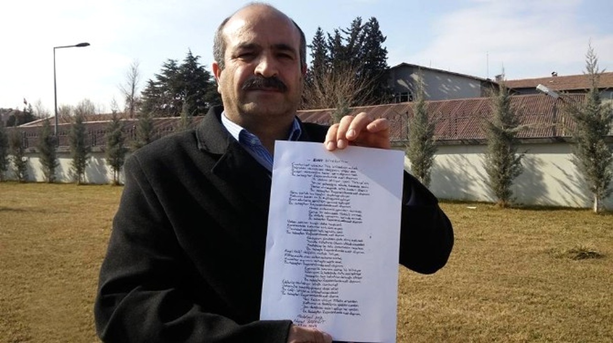 Uzun Şiirleri ile Tanınan Şairden "Evet" Kampanyasına Destek