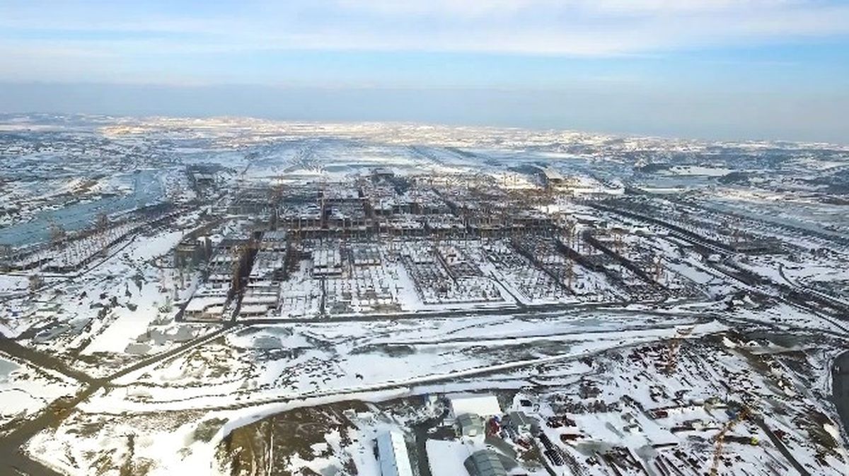 3. Havalimanında Çalışmalar Zorlu Hava Şartlarında da Devam Ediyor