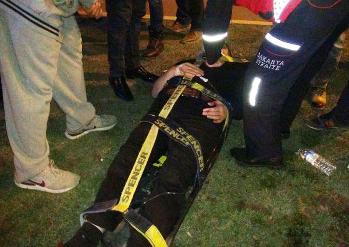 7 Araca Çarpan Otomobil Sürücüsü Kaçtı