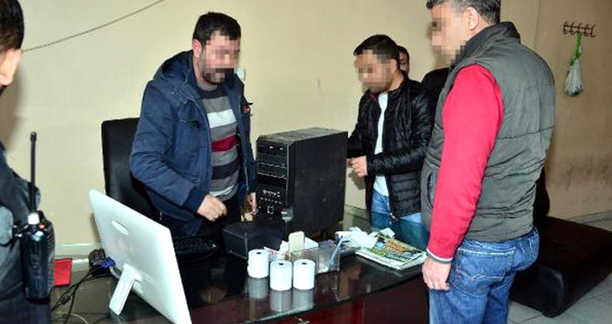 Yasa Dışı Bahis Oynatan İnternet Kafelere Operasyon: 20 Gözaltı