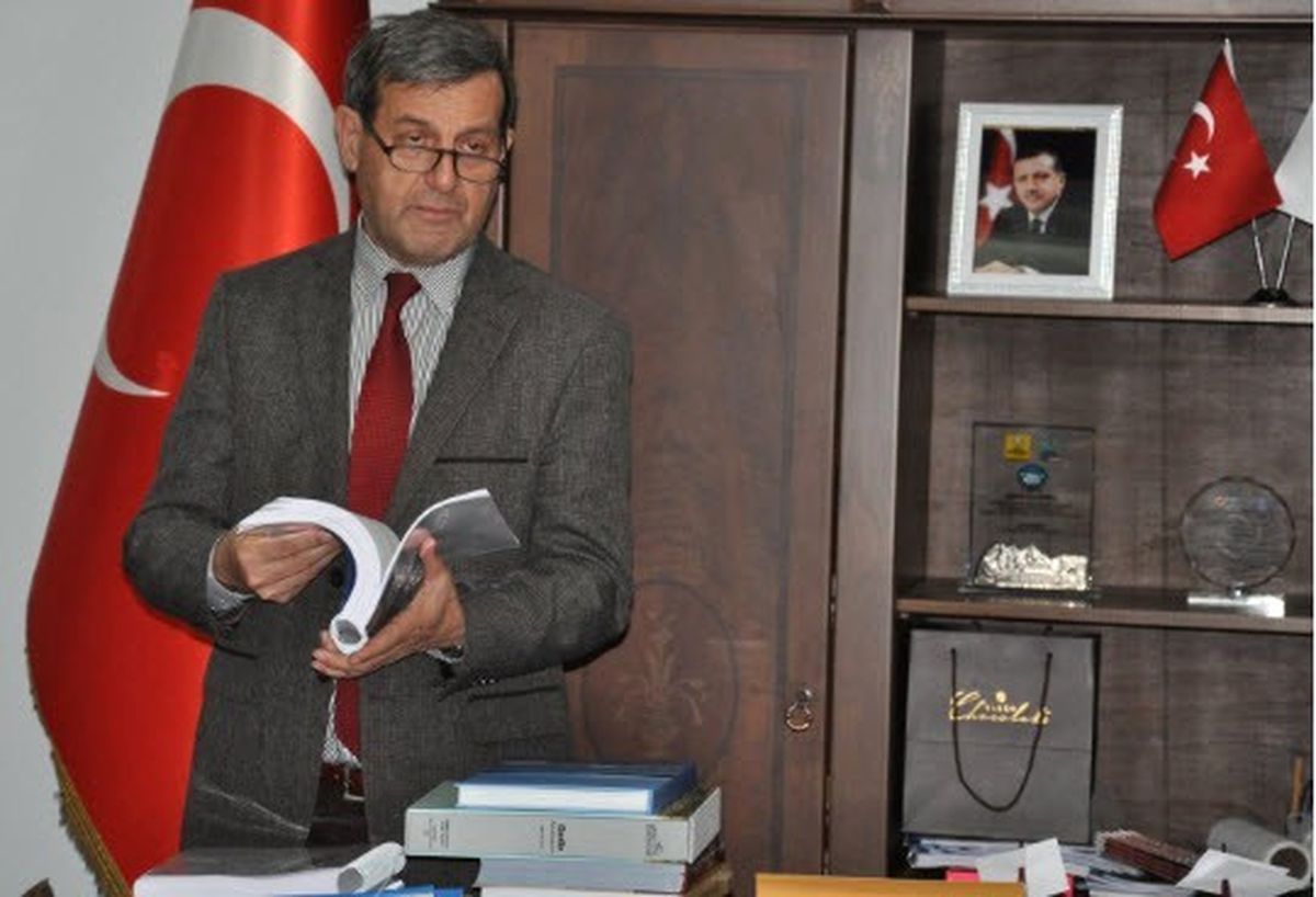Ahmet Demircan Simav\'ın Tarihini Yazdı