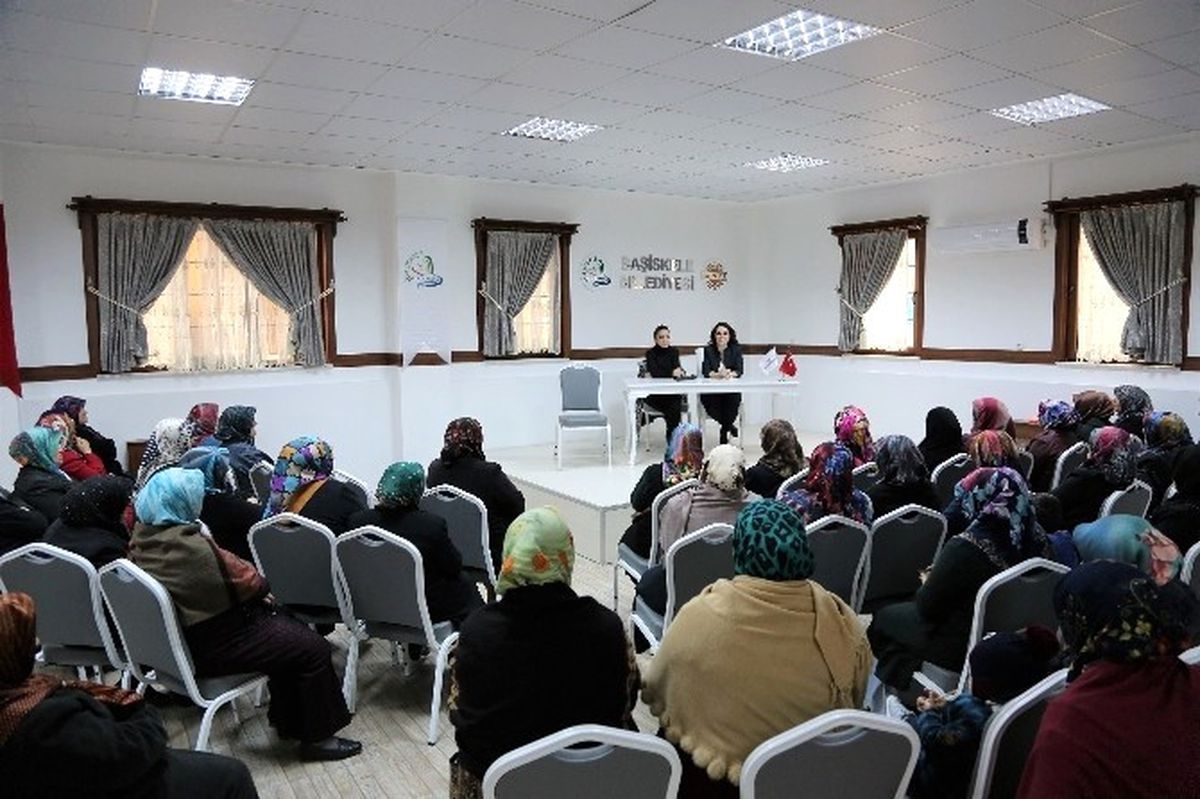 Başiskele\'de Sigarayı Bırakma Semineri