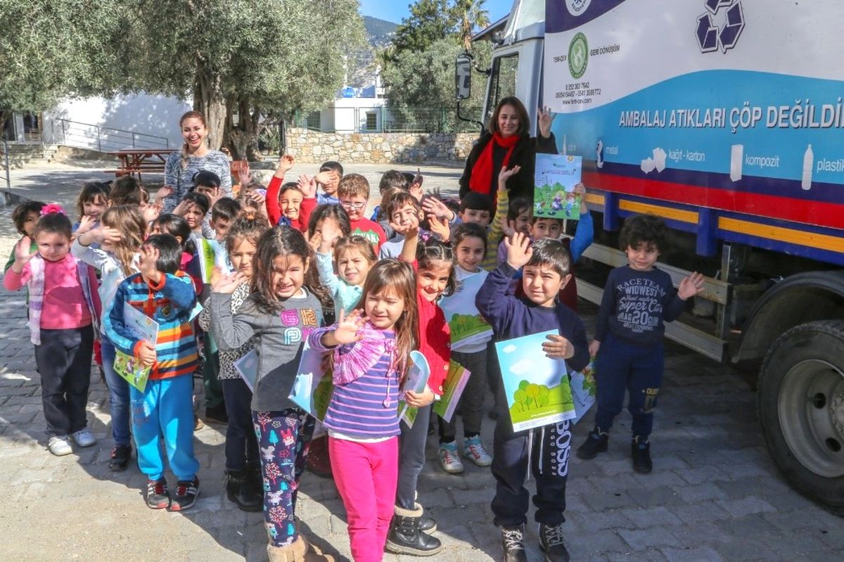 Bodrum\'da Geri Dönüşüm Seminerleri Devam Ediyor