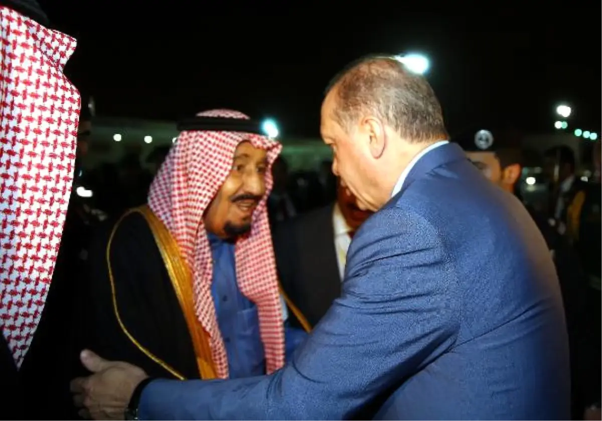 Cumhurbaşkanı Erdoğan, Riyad\'a İndi