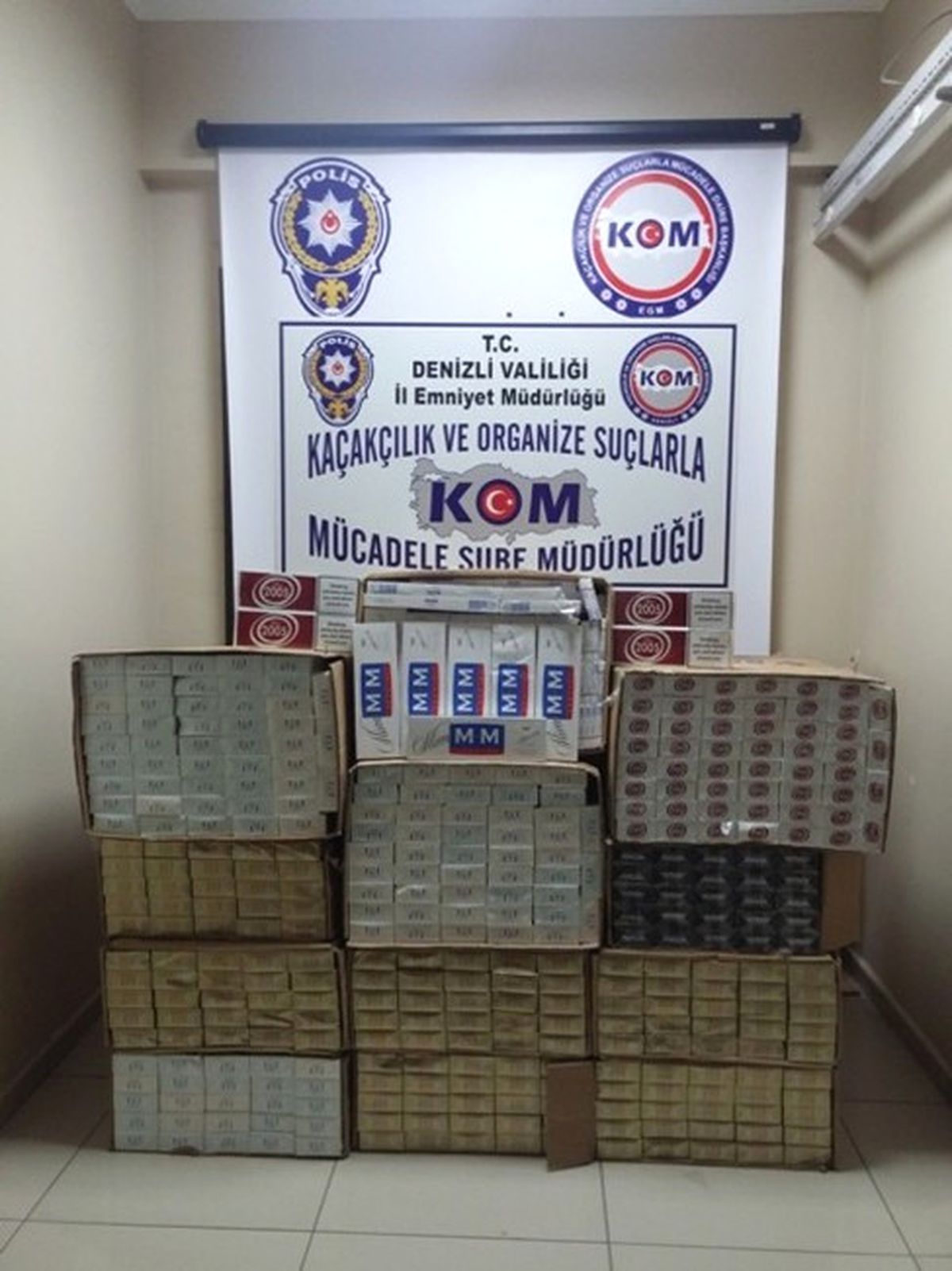 Denizli\'de Kaçak Sigara Operasyonu