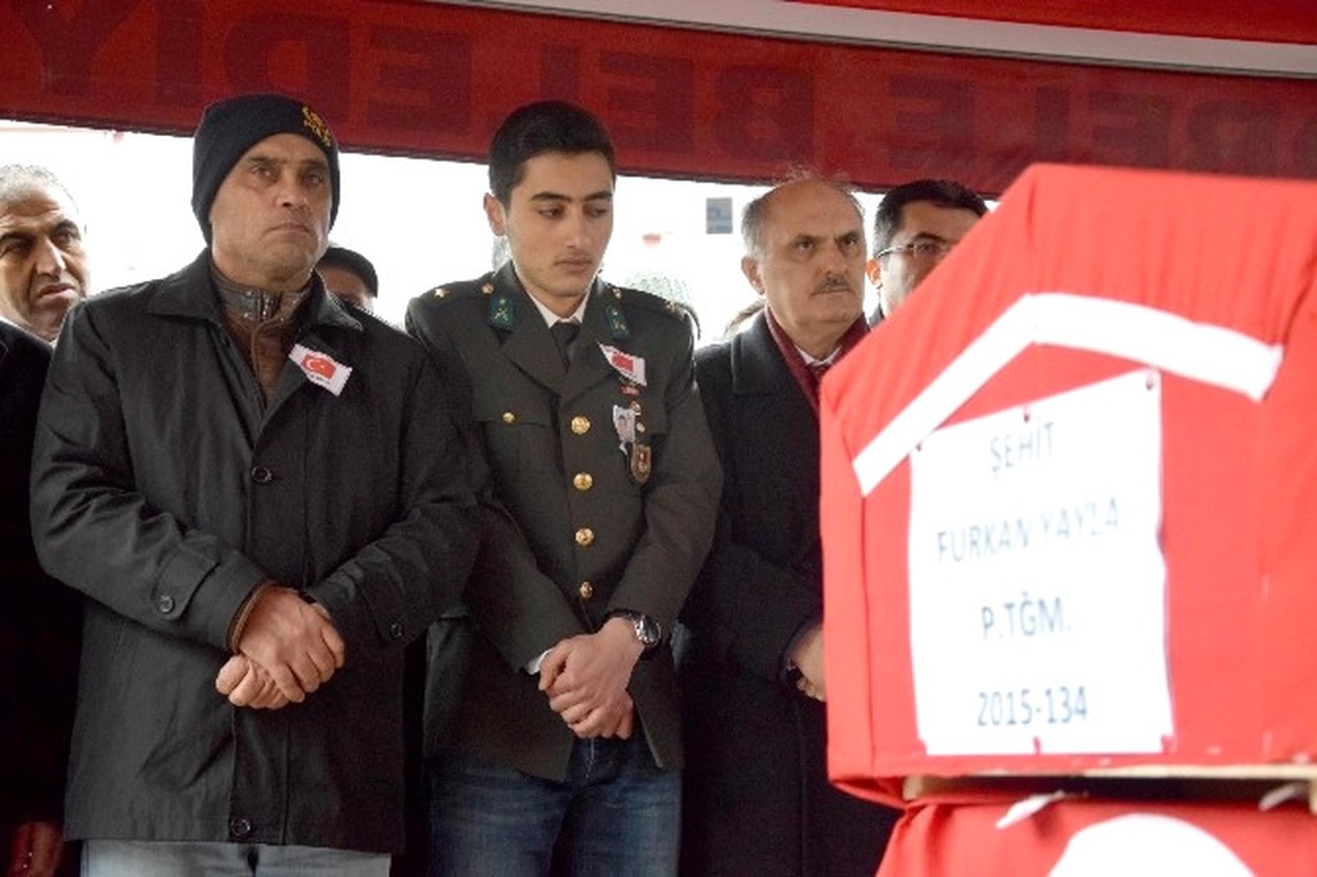 El-Bab Şehidi Teğmen Furkan Yayla Giresun\'un Görele İlçesinde Son Yolculuğuna Uğurlandı