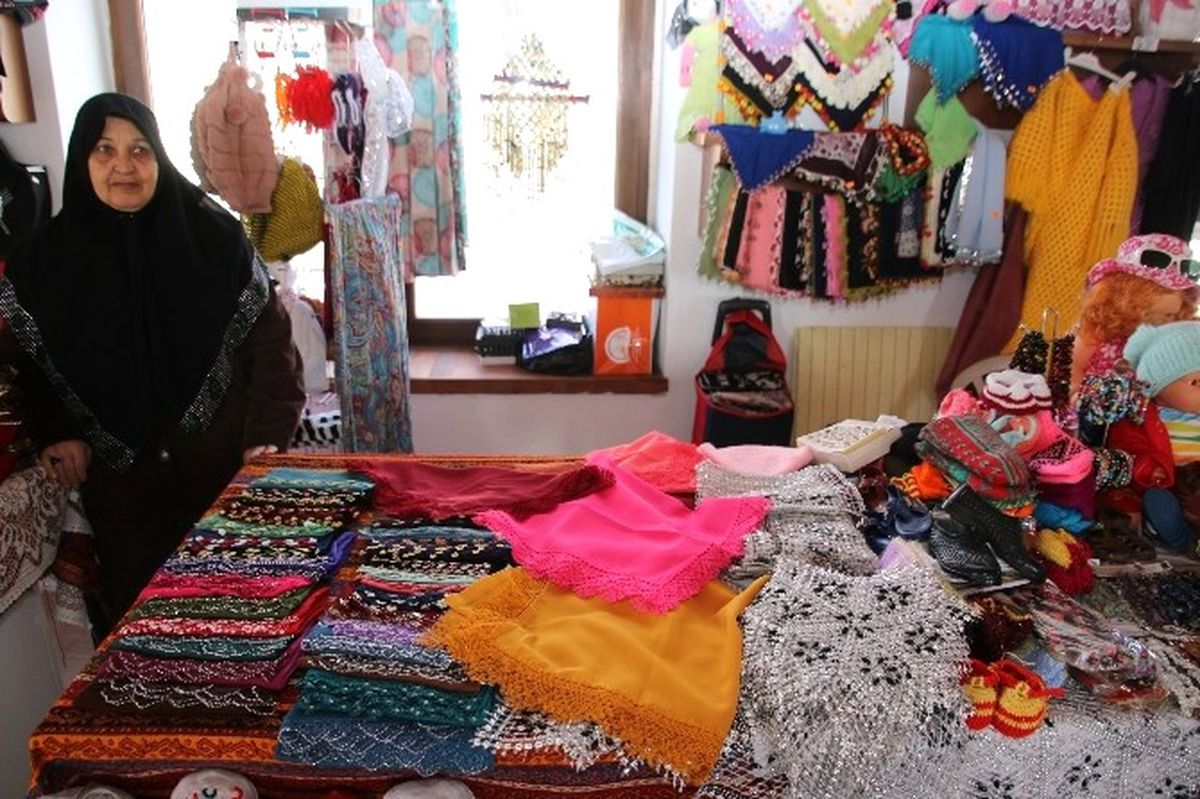Elazığ\'da Kadınlar Hem Üretiyor Hem de Gelenekleri Yaşatıyor
