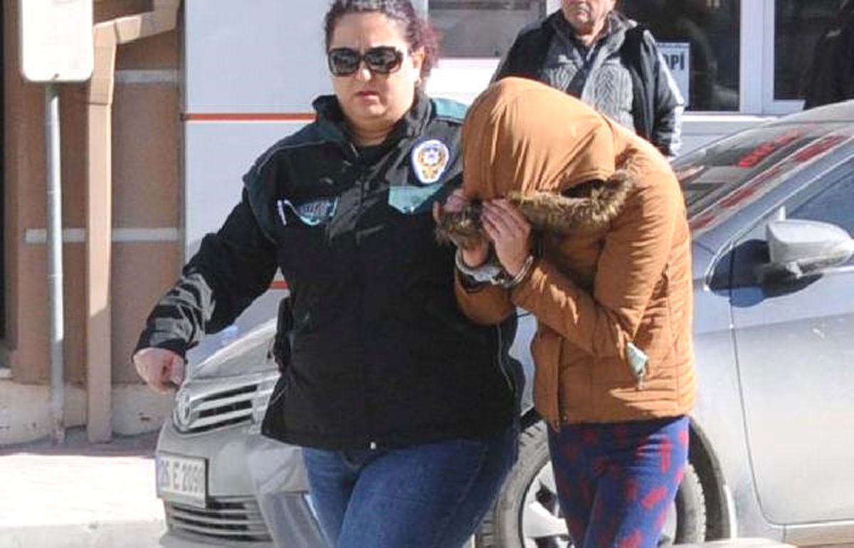 Evinde Bonzai Bulunan Kadın Tutuklandı