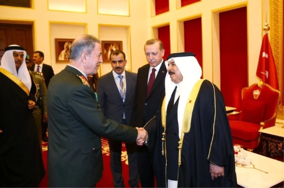 Genelkurmay Başkanı Akar, Bahreynli Mevkidaşı ile Görüştü