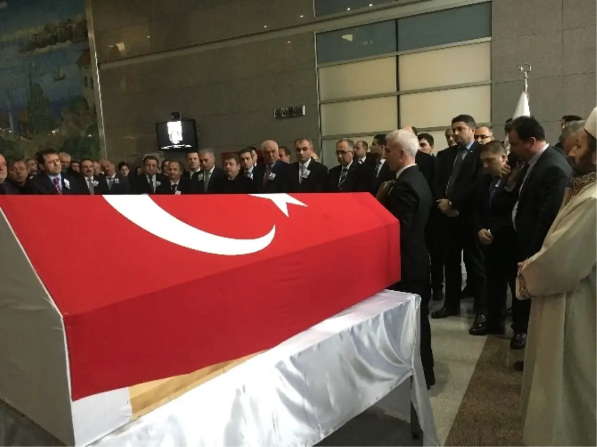 Kalp Krizi Geçiren Cumhuriyet Savcısı Son Yolculuğuna Uğurlandı