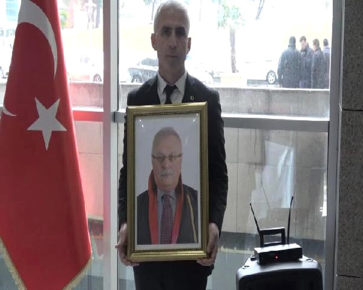 Kalp Krizi Sonucu Hayatını Kaybeden Savcı İçin Adliyede Tören