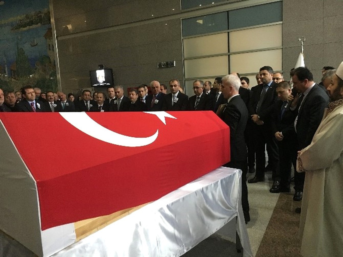 Kalp Krizi Sonucu Hayatını Kaybeden Savcı İçin Adliyede Tören