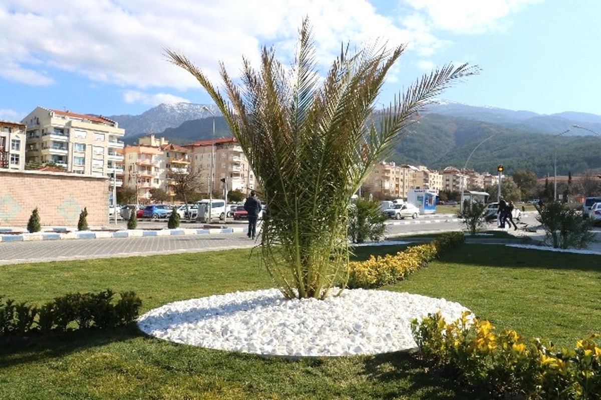 Manisa\'daki Peyzaj Uygulamaları Beğeni Topladı