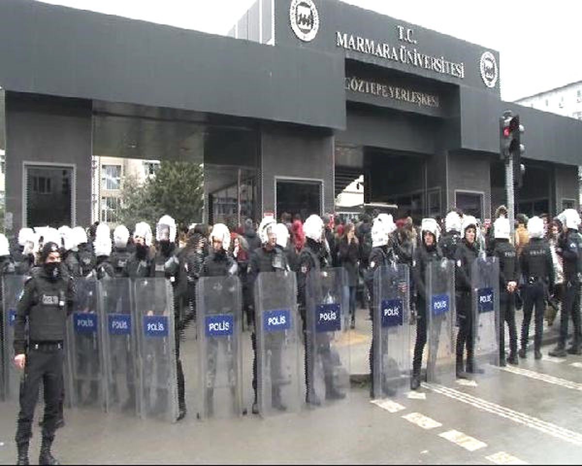 Marmara Üniversitesi\'nde Gerginlik : 6 Kişi Gözaltına Alındı