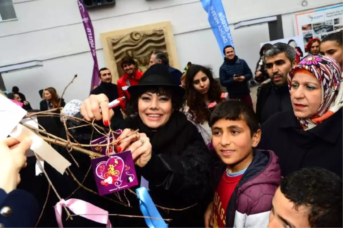 Mehtap Bayri: "Aşıklar Şehri Beylikdüzü Mesafe Tanımaz"