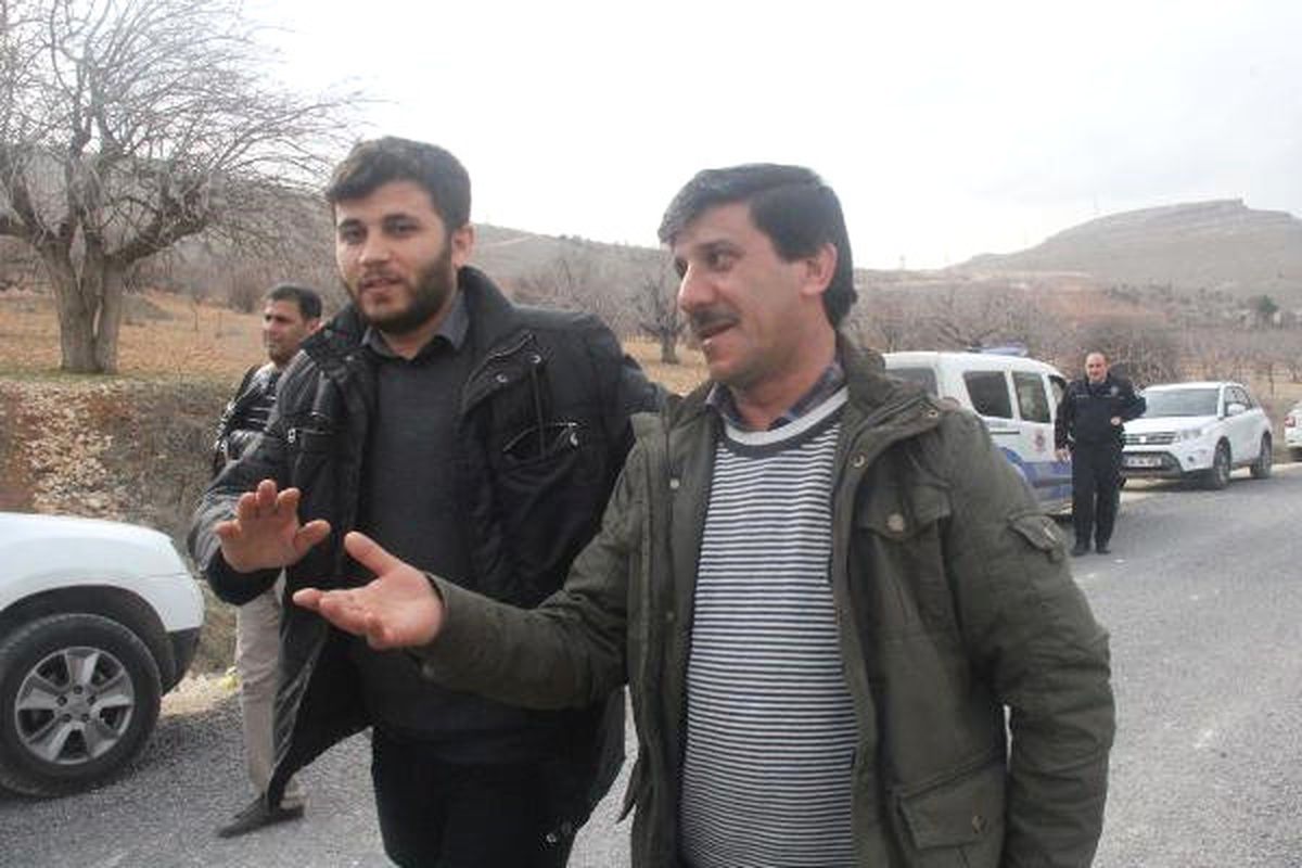 Otomobilde Eşi ve Çocuklarını Rehin Aldı (4)