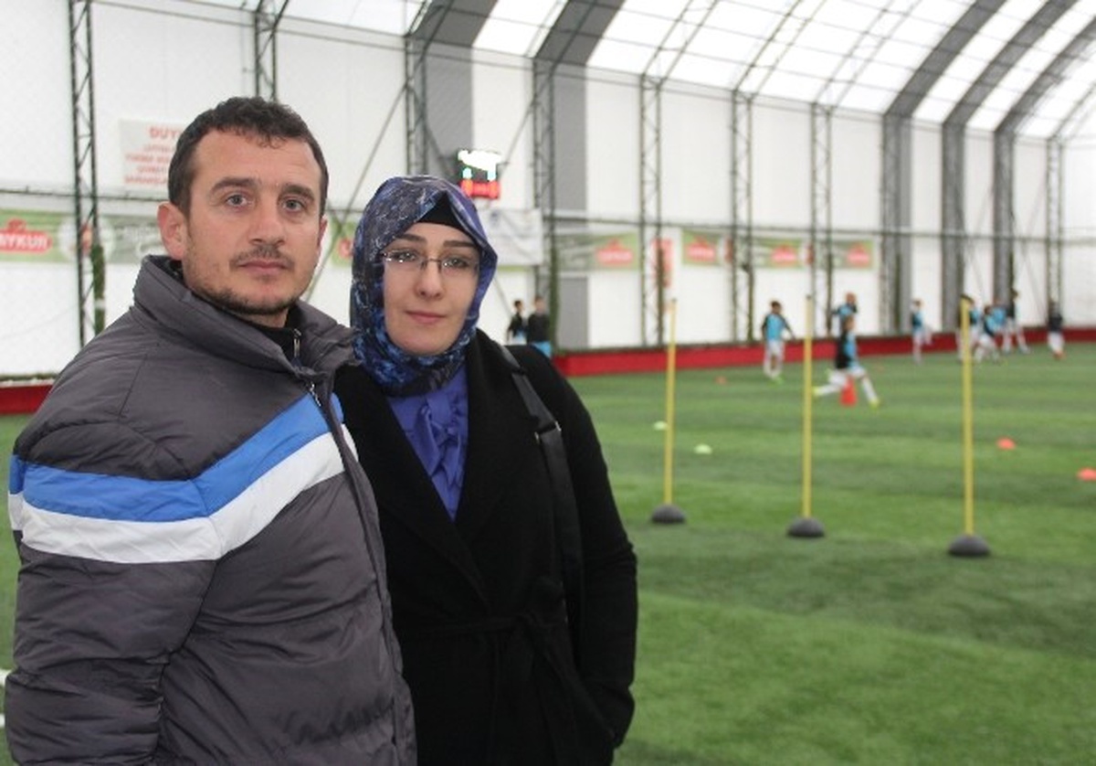 Eşinden Antrenör Kocaya Büyük Destek