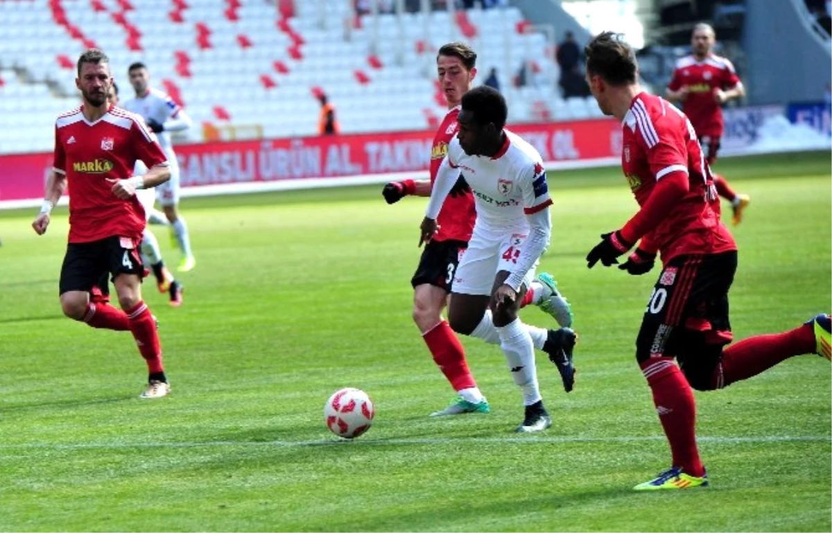 Samsunspor 1 Yıldır Deplasmanda Kazanamıyor