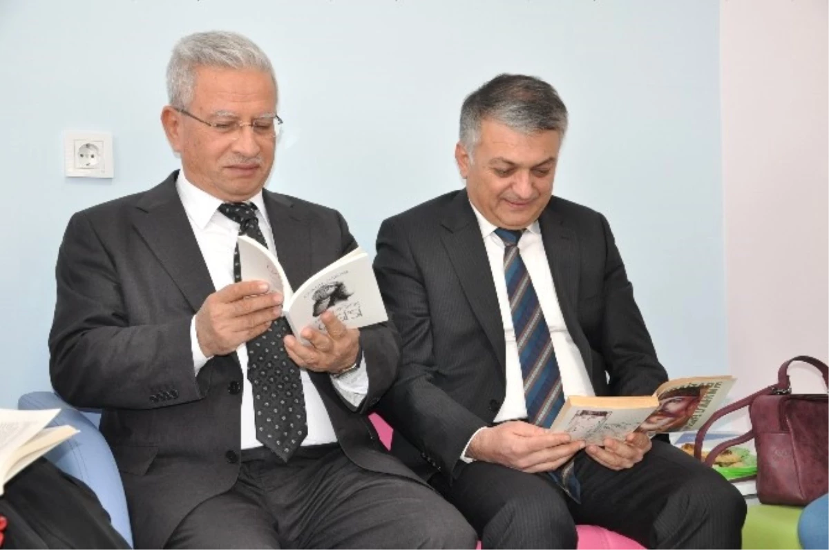 Şehit Prof. Dr. İlhan Varank Kütüphane ve Okuma Salonu Açıldı
