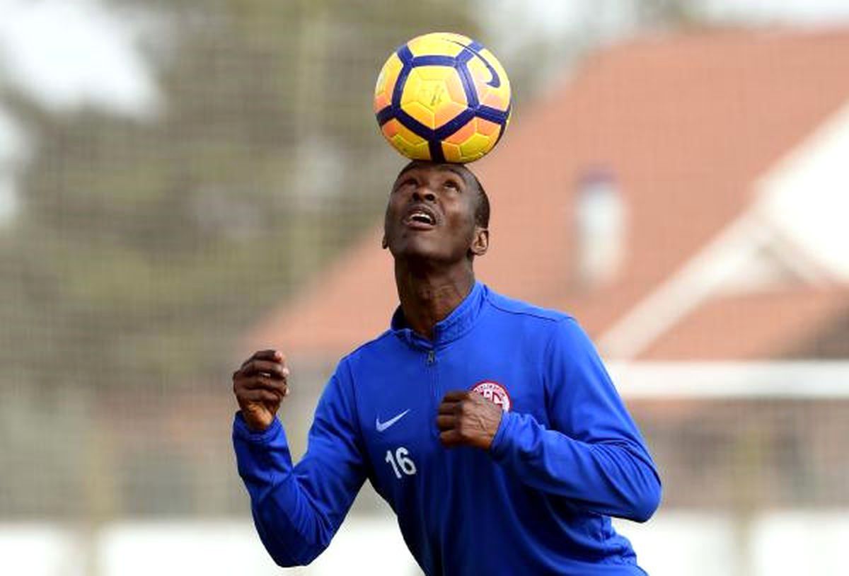 Sokakta Yaşarken Dünya Devinin Peşinde Koştuğu Futbolcu Oldu (1)