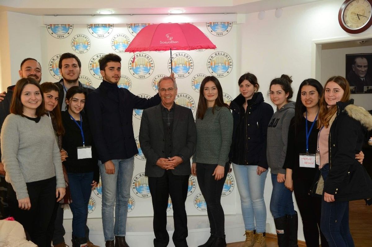 Sosyalben Derneği Gönüllülerinden Başkan Acar\'a Ziyaret
