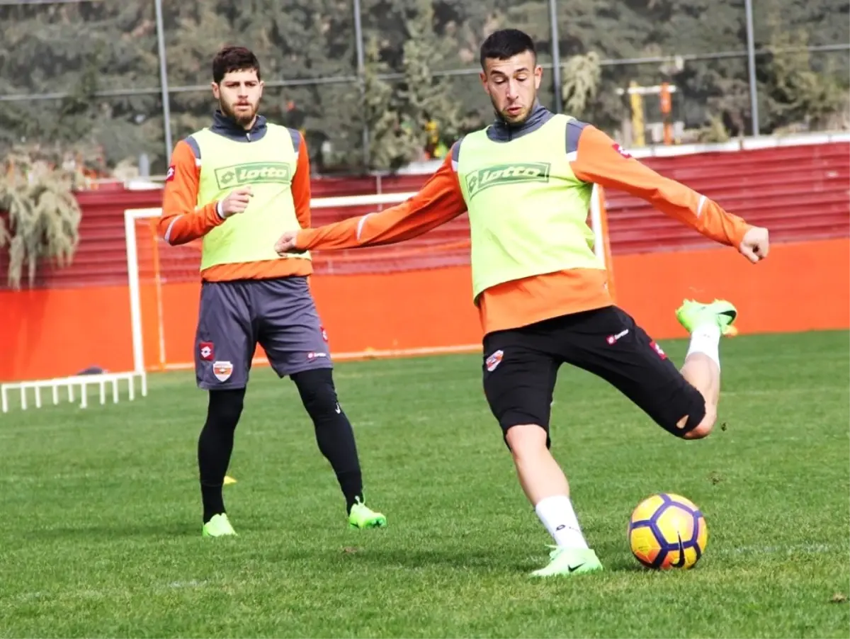 Adanaspor, Osmanlıspor Maçı Hazırlıklarına Ara Vermeden Başladı