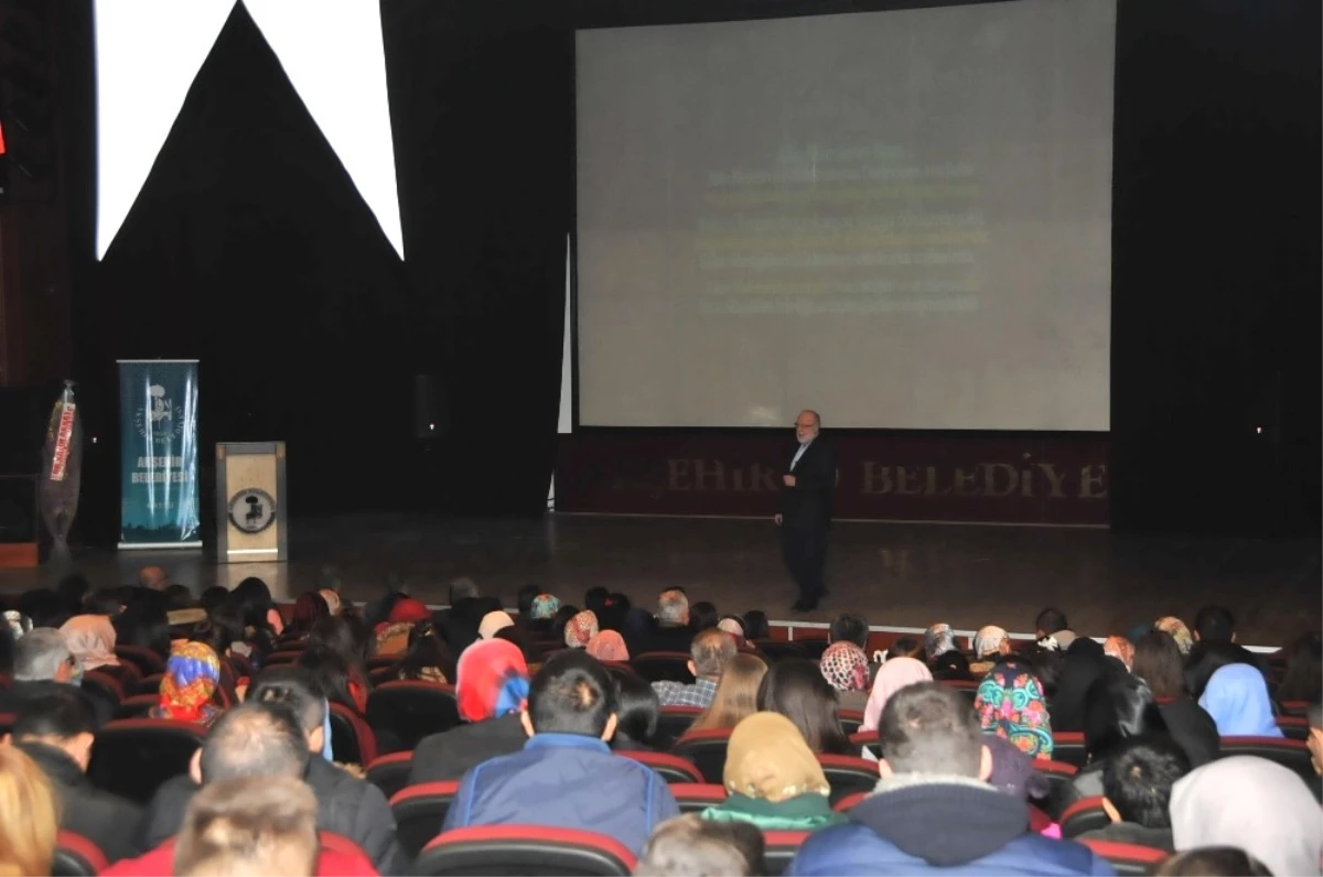 Akşehir\'de Eğitim Seminerleri Devam Ediyor