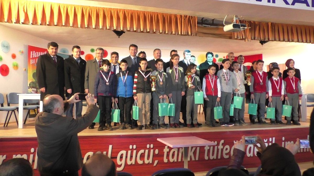 Beyşehir\'deki Yarışmalarda İlçe Birincisi Okullar Belirlendi